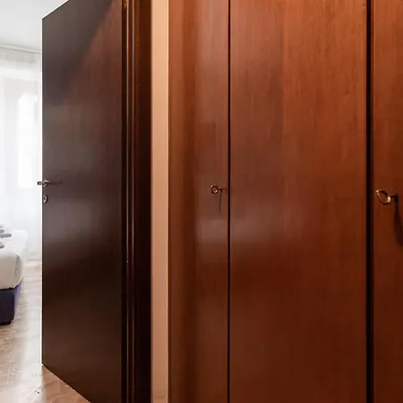 Italianway - Palazzi 6 C * Mediolan